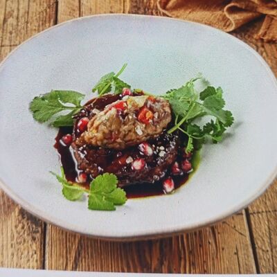 Томленая грудинка с тартаром из баклажана в Сыроварня по цене 1150 ₽