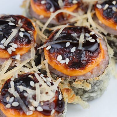 Запеченный ролл Кани Хот в IONOTO по цене 540 ₽