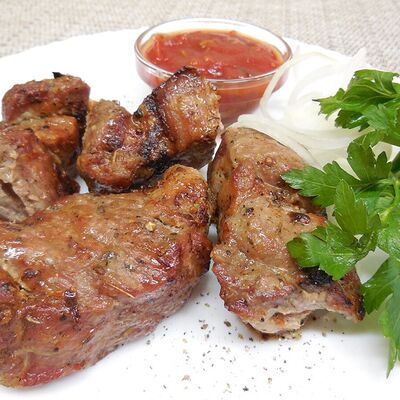 Шашлык из cвинoй шеи в Альбатрос по цене 720 ₽