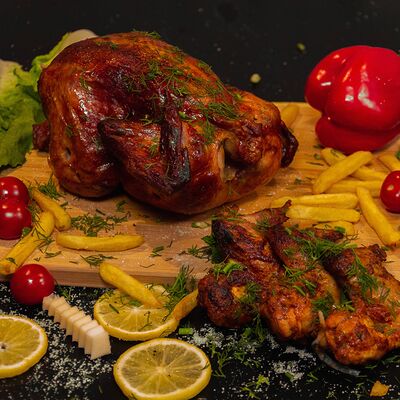 Курица гриль с соусом и лавашом в Шашлык мечты по цене 1200 ₽