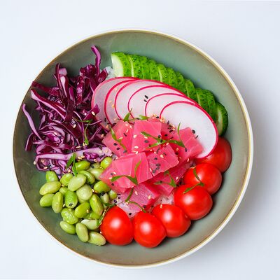 Поке Киноа с тунцом в Тэнкэй по цене 740 ₽