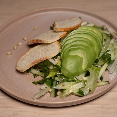 Салат с авокадо в Green Dog по цене 682 ₽