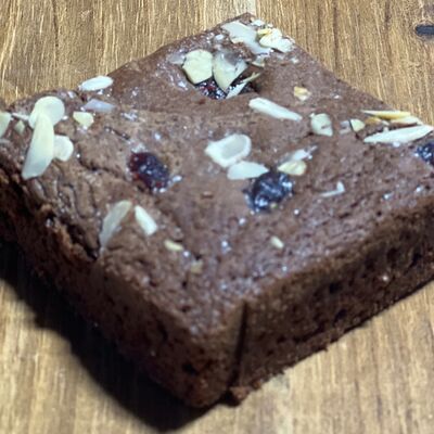 Десерт Брауни в Кофе Булочки Вино по цене 365 ₽