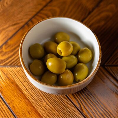 Оливки в Ресторан Невский по цене 195 ₽