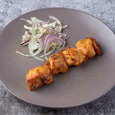 Шашлык из куриной грудки в Тим Шашлык & Бургер по цене 390 ₽