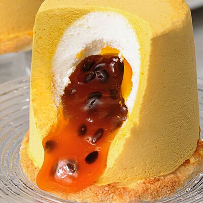 Пирожное Манго-маракуйя в Юдзу Азия по цене 660 ₽