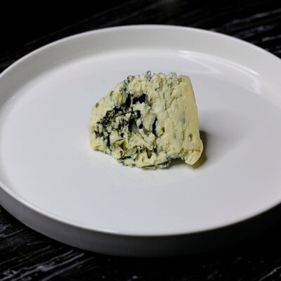 Сыр дорблю в Luna по цене 250 ₽