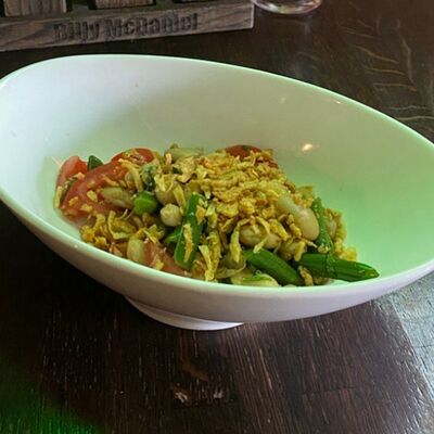 Салат две фасоли в Billy McDaniel по цене 240 ₽