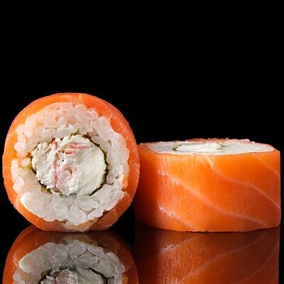 Филадельфия люкс с крабом в Суши Стар по цене 1062 ₽