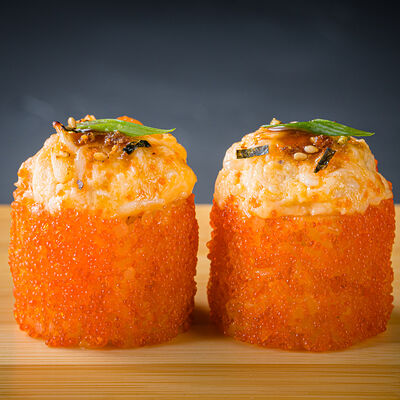 Запеченый ролл с камчатским крабом в Yellowfin by Bluefin по цене 1380 ₽