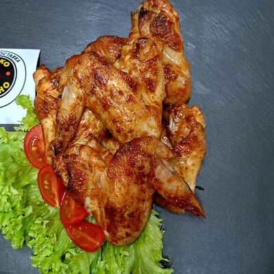 Шашлык из куриных крыльев в Жарко вкусно по цене 560 ₽
