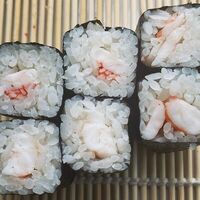 Ролл спайси креветка в Krabs
