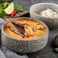 Том ям с креветками в Duran Bar & Grill