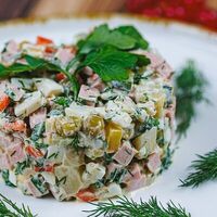 Салат Оливье в БлиновЪ