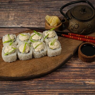 Цезарь ролл в Японский городовой 64 по цене 295 ₽