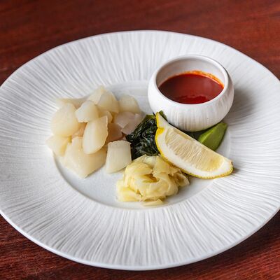 Сашими с дальневосточным гребешком в Бульвар по цене 990 ₽