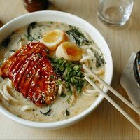 Рамен сырный с курицей в Рестобар