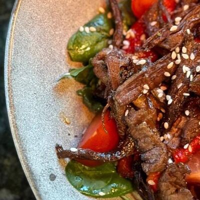 Салат с говядиной в KAIF по цене 560 ₽