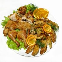 Цыплёнок табака в Saperavi Грузинская кухня