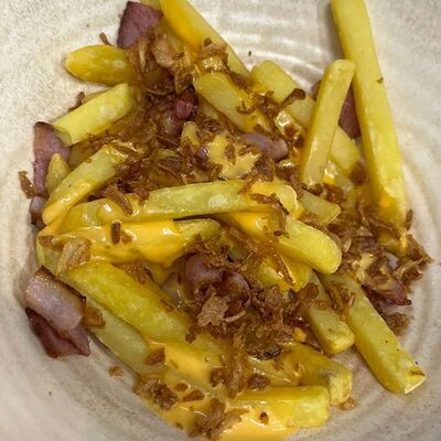 Фри с беконом в Хуторок по цене 395 ₽