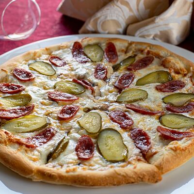 Пицца с охотничьими колбасками 21 см в Любимая по цене 250 ₽