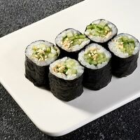 Ролл Огурец в Takamura Sushi