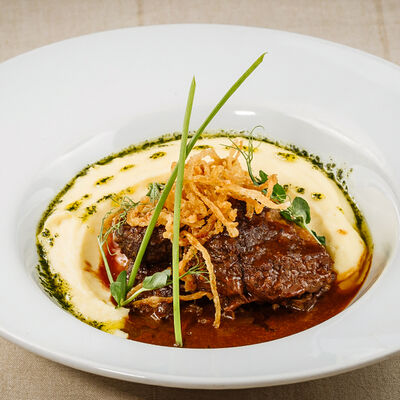 Телячьи щечки в Ив.Дурдинъ по цене 780