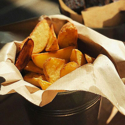 Картофель по-деревенски в The Bulki по цене 300 ₽