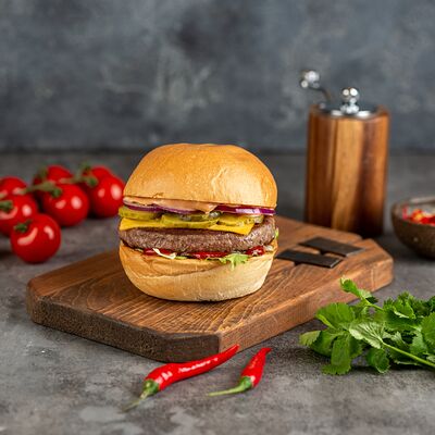 Чизбургер в Manny's Burger по цене 670 ₽