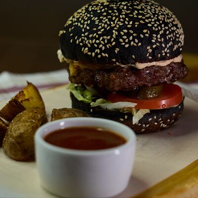 Бургер Отвратительный мужик в BBQ Bar по цене 970 ₽