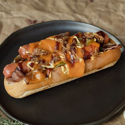 Хот-дог Xl в Crafty Radler по цене 590 ₽