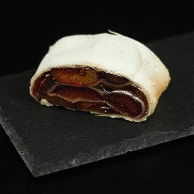 Сливовый штрудель в Пекарня Буханка по цене 215 ₽