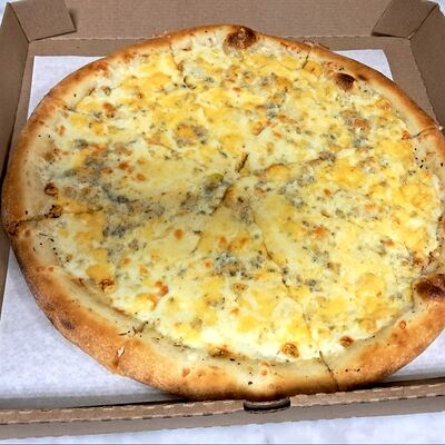 Пицца Четыре сыра в Pizza Torino по цене 659 ₽