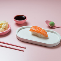 Суши с лососем в Rollwell