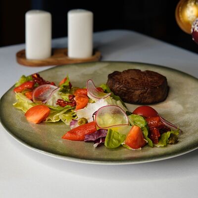 Филе-миньон в Игристо по цене 1450 ₽