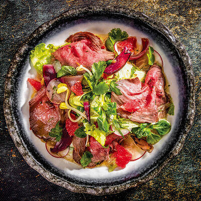 Ростбиф салат с грейпфрутом в Ваще Огонь по цене 680 ₽