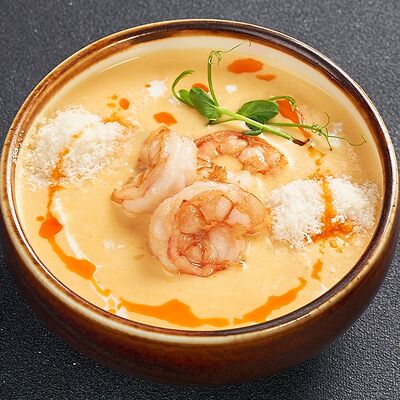 Сырный крем-суп с креветками в Lafa Lounge по цене 560 ₽