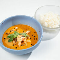 Том ям с креветками в Cevicheria