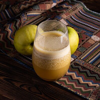 Яблочный фреш в Чё? Харчо! по цене 510 ₽