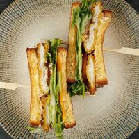 Сэндвич с курицей криспи в Neft