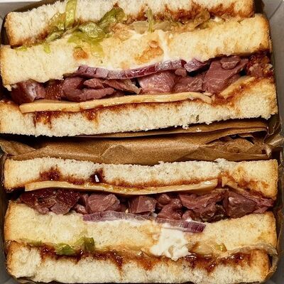 Сэндвич с говядиной в Coffee hills по цене 555 ₽