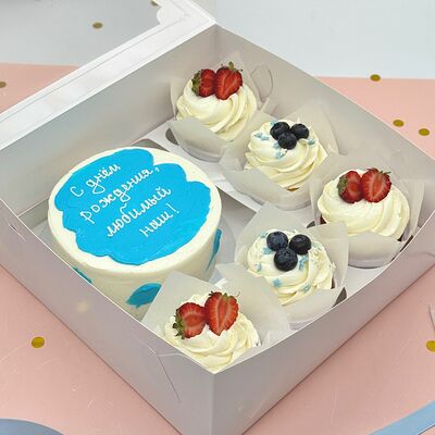 Бенто-торт и капкейки любимому мужчине в Cosmo Сakery по цене 3990 ₽