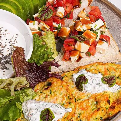 Вегетарианский завтрак в Tao Sushi Lab по цене 790 ₽