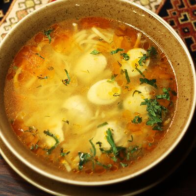 Суп куриный с лапшой в Золотой Кувшин по цене 400 ₽