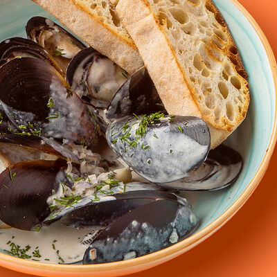 Мидии в соусе дор-блю в Сушилка по цене 830 ₽