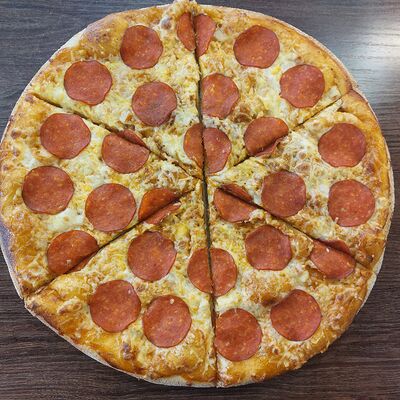 Пицца Пепперони в Пекарня кондитерская Мука по цене 600 ₽