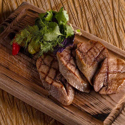 Говяжий язык, приготовленный на гриле в Горыныч по цене 1660 ₽