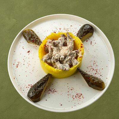 Бефстроганов из говядины с пюре в Шашлычара по цене 690 ₽