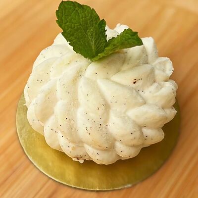 Ванильная Роза в La Tartine по цене 1900 ₸