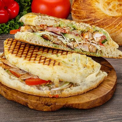 Шаурма по-турецки с говядиной в ШАУРМА 24-7 по цене 490 ₽